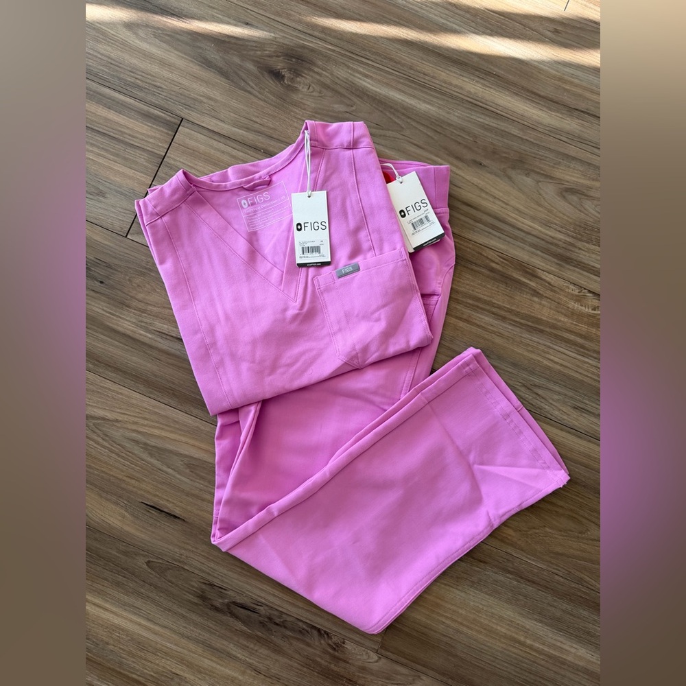 NWT Figs: LIMITED EDITION Pink Cloud Scrub Set •XXS-P•